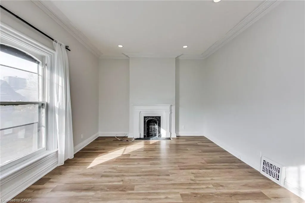 102 West Avenue #2