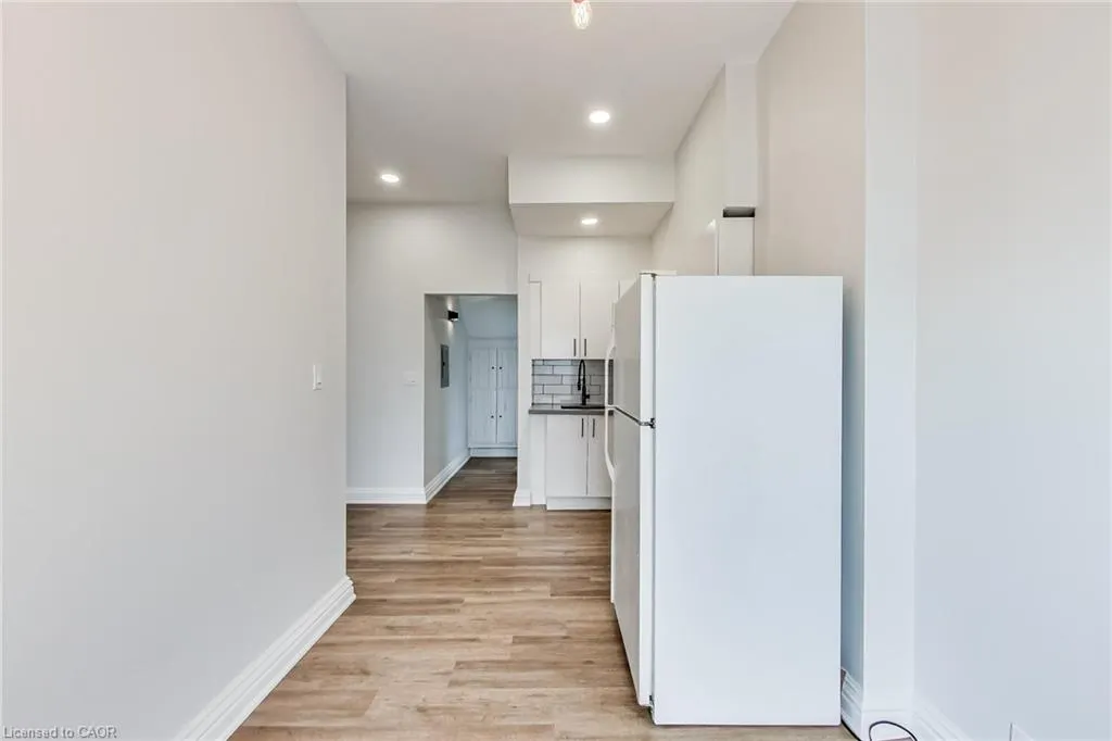 102 West Avenue #2