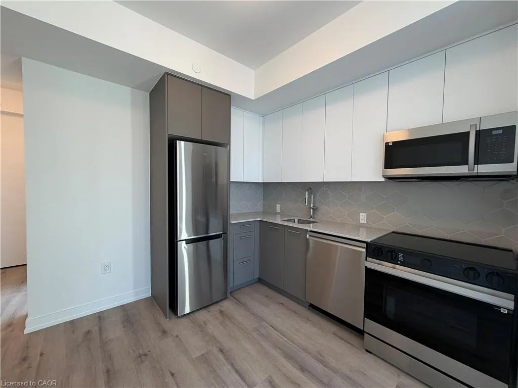 30 Francis Street S #1501
