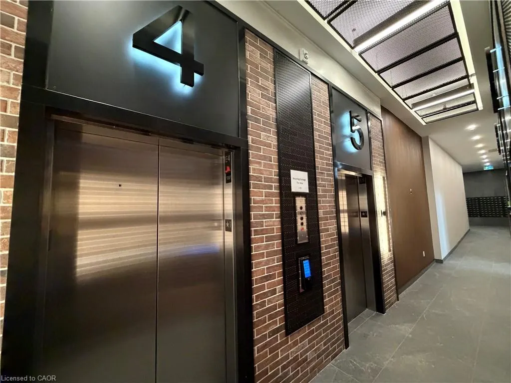 30 Francis Street S #1501