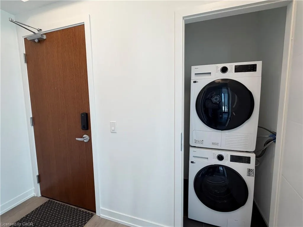 30 Francis Street S #1501