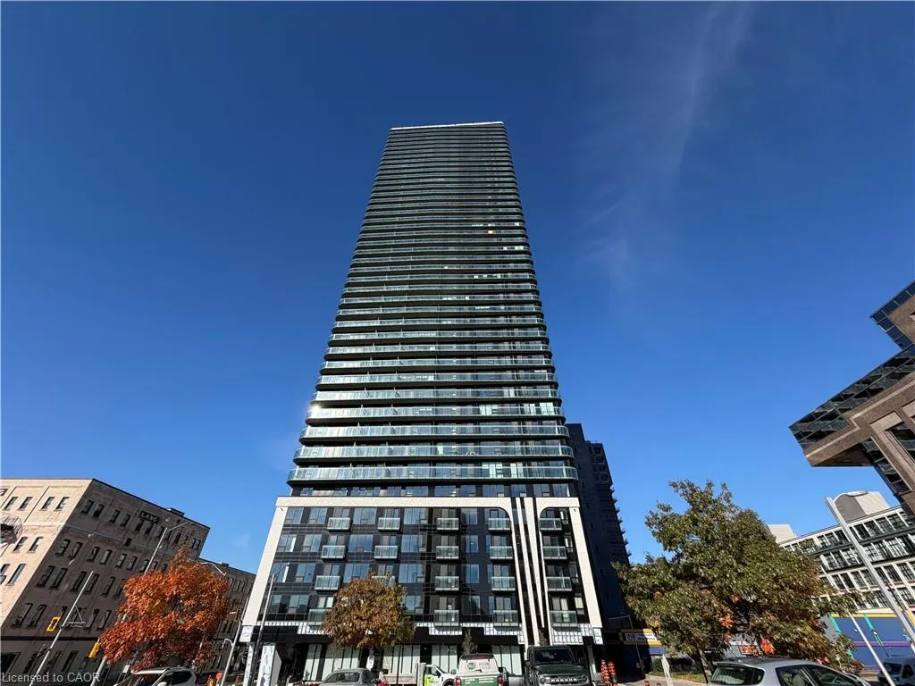 30 Francis Street S #1501