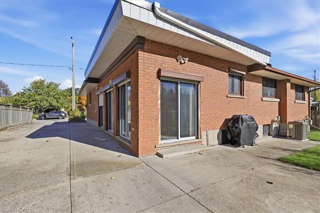 207 Elliott Street