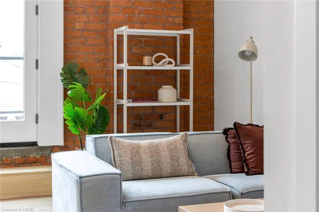 56 York Boulevard #211