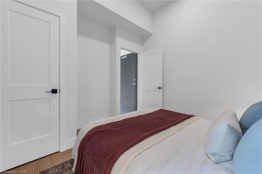 56 York Boulevard #211
