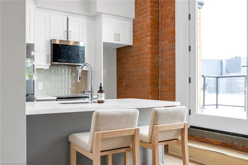56 York Boulevard #211