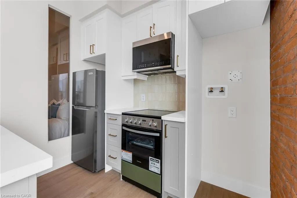 56 York Boulevard #211