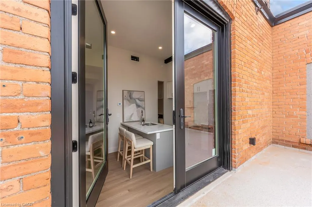 56 York Boulevard #211