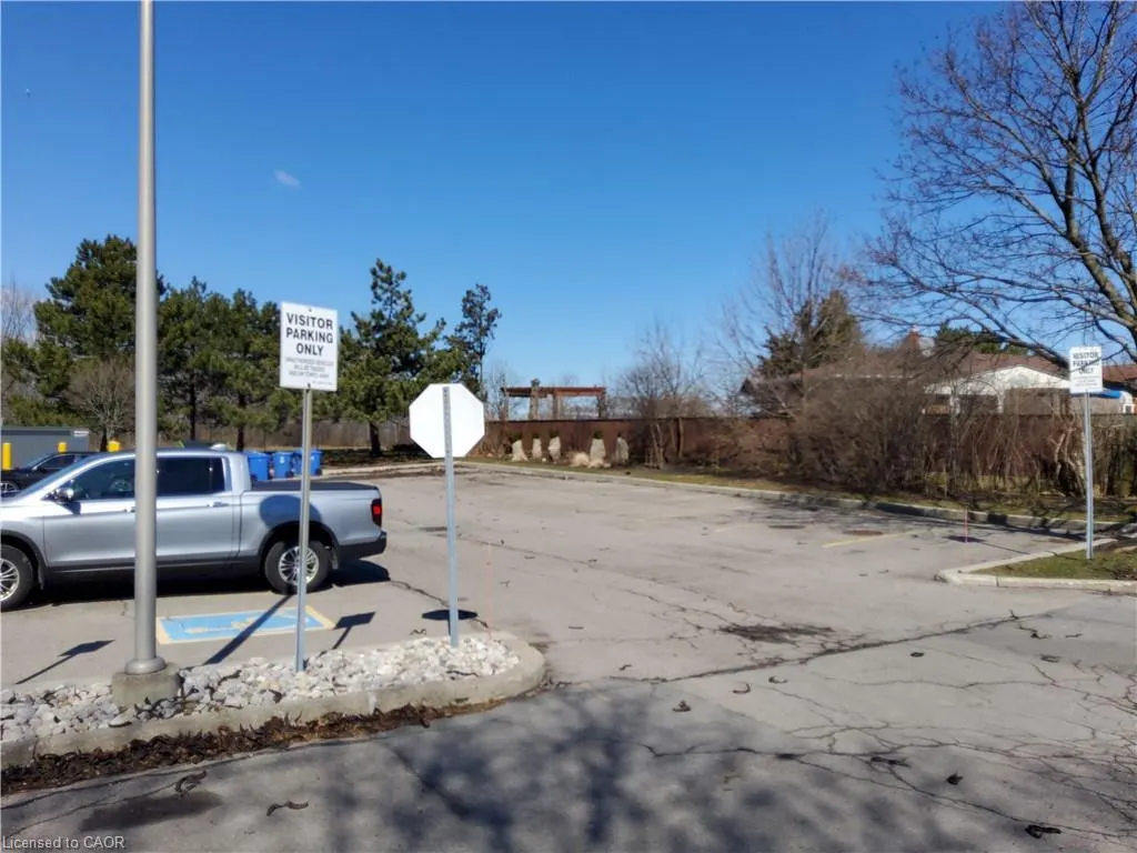 180 Limeridge Road W #401