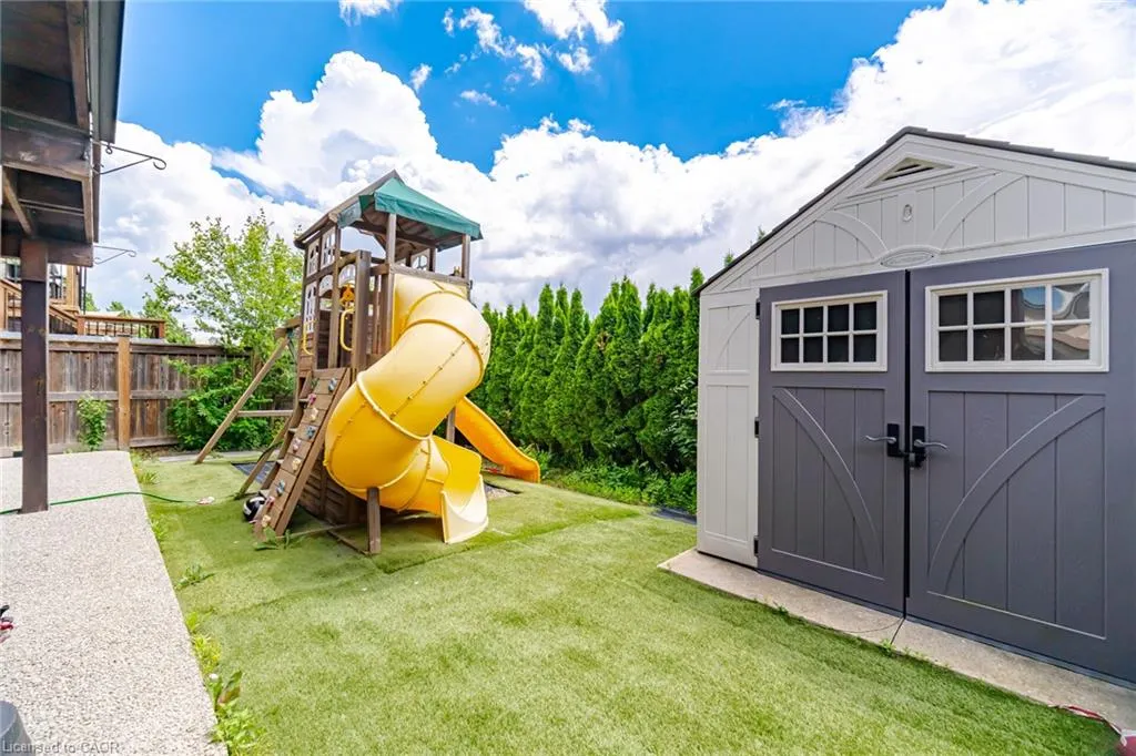 79 Garinger Crescent