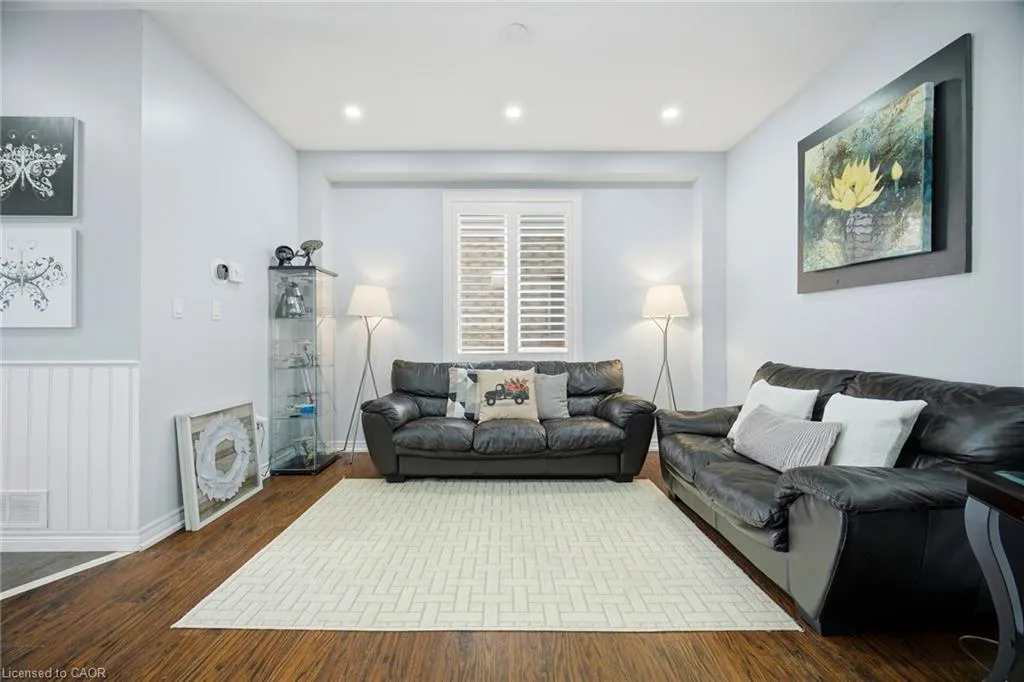 79 Garinger Crescent