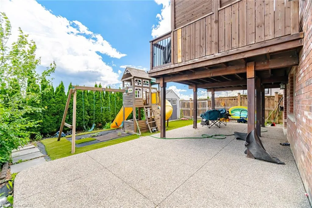 79 Garinger Crescent