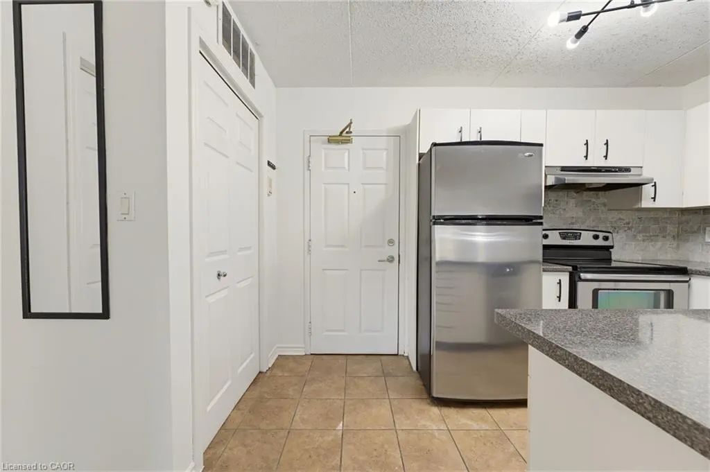 4025 Kilmer Drive #203