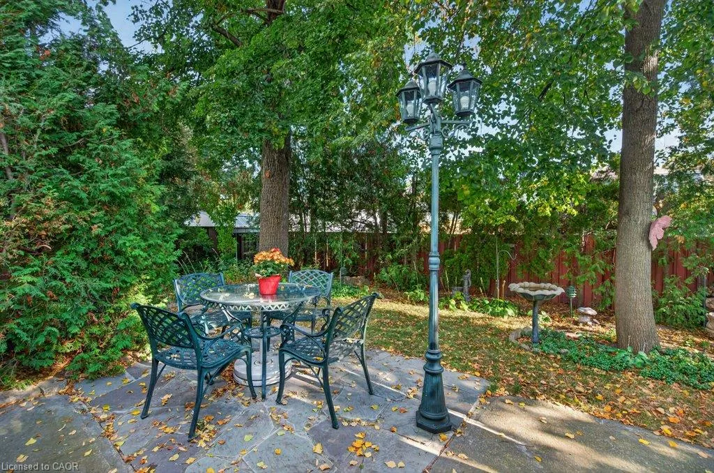 600 Holly Hill Crescent
