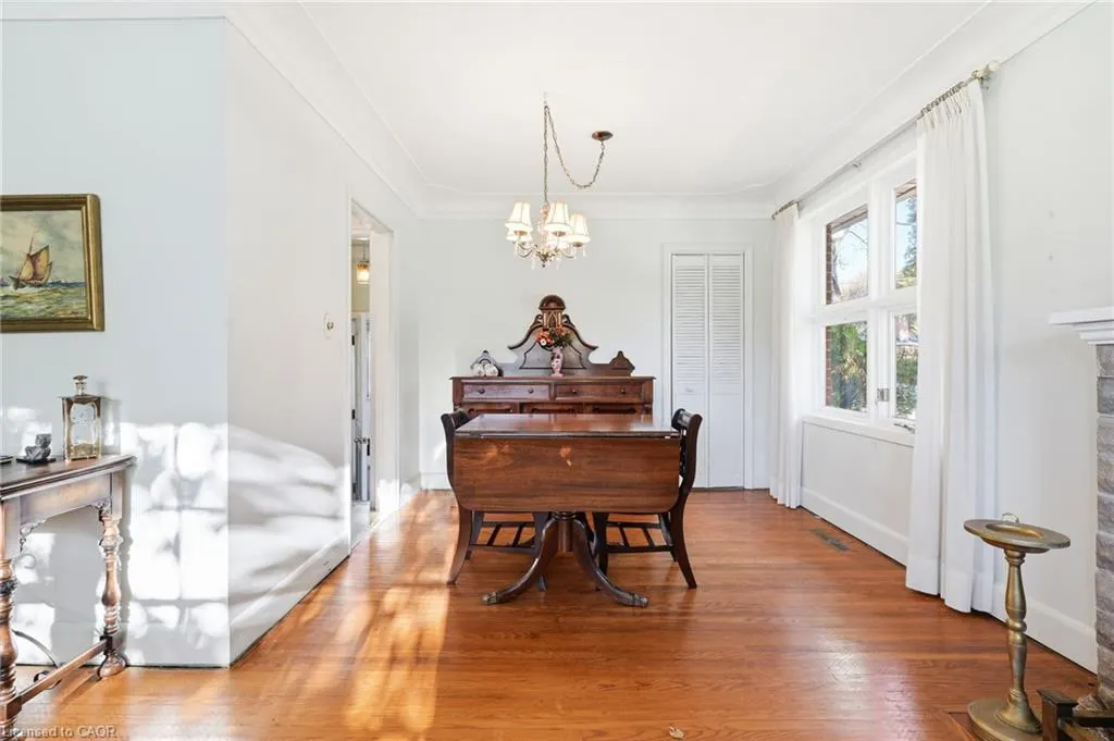 2117 Maplewood Drive