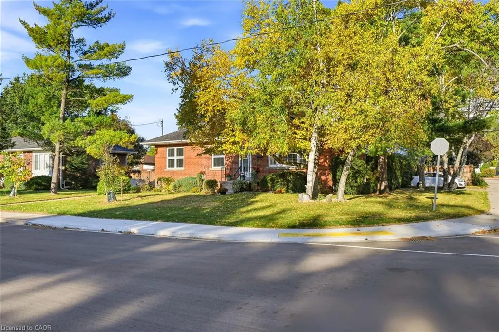 2117 Maplewood Drive
