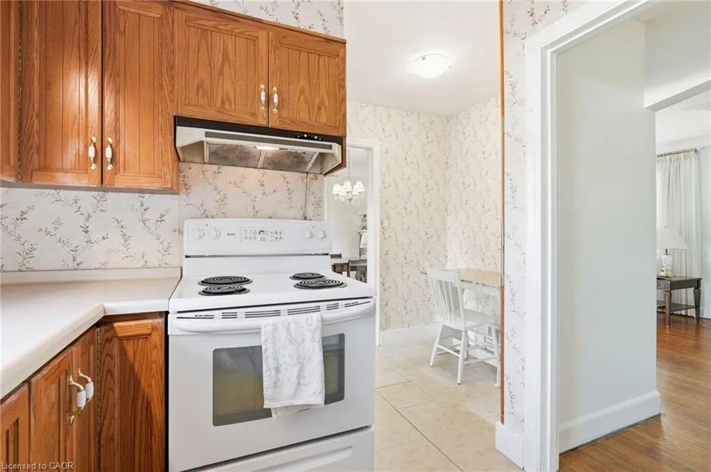 2117 Maplewood Drive