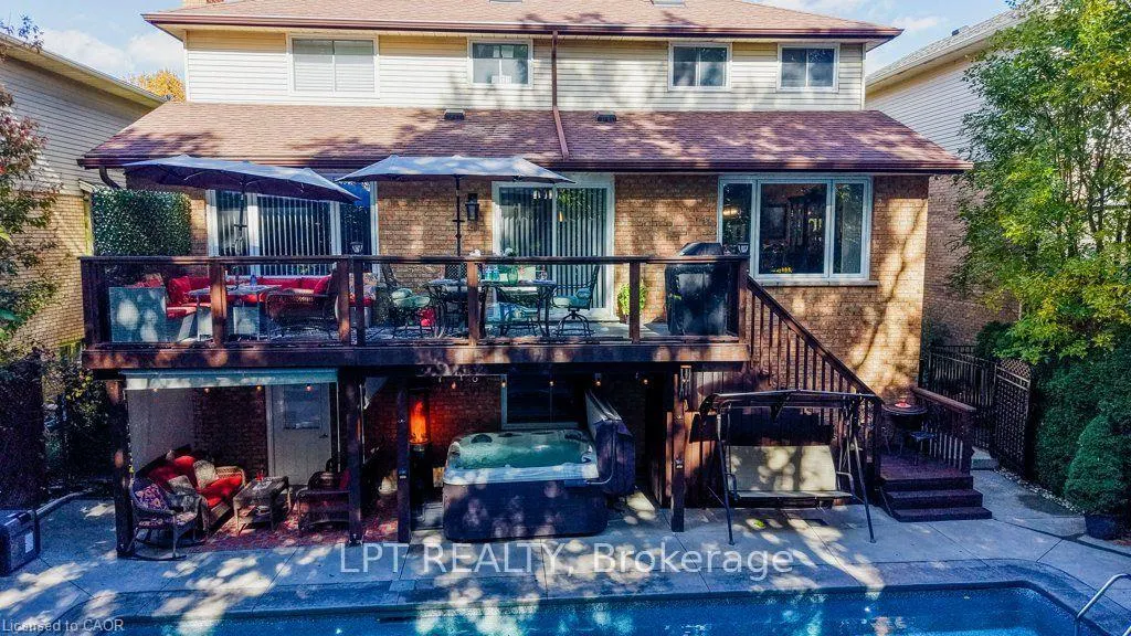 28 BRIDLEWOOD Bridlewood Drive