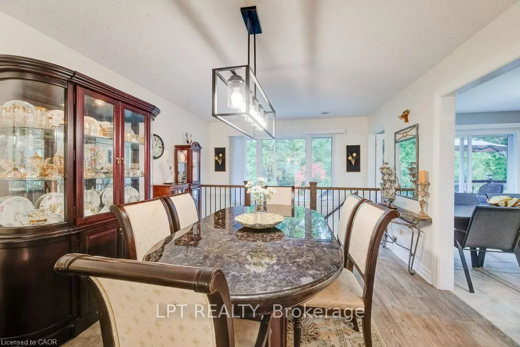 28 BRIDLEWOOD Bridlewood Drive
