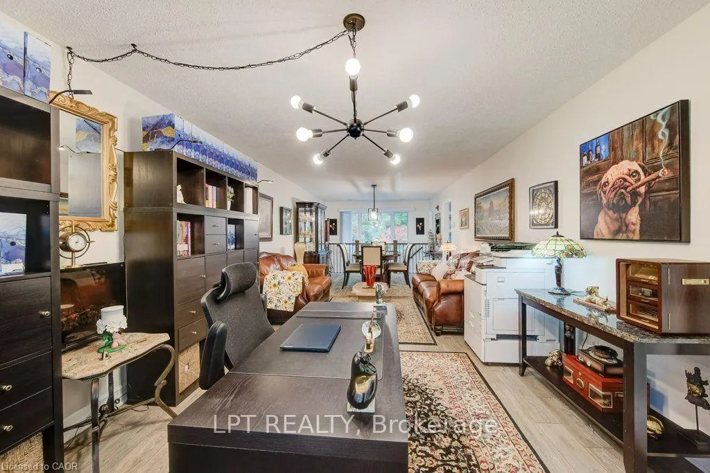 28 BRIDLEWOOD Bridlewood Drive