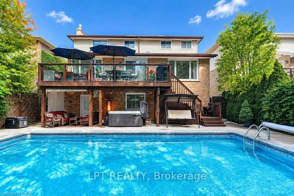 28 BRIDLEWOOD Bridlewood Drive