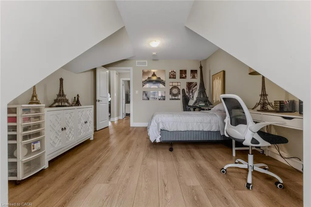 744 Nelson Street #5