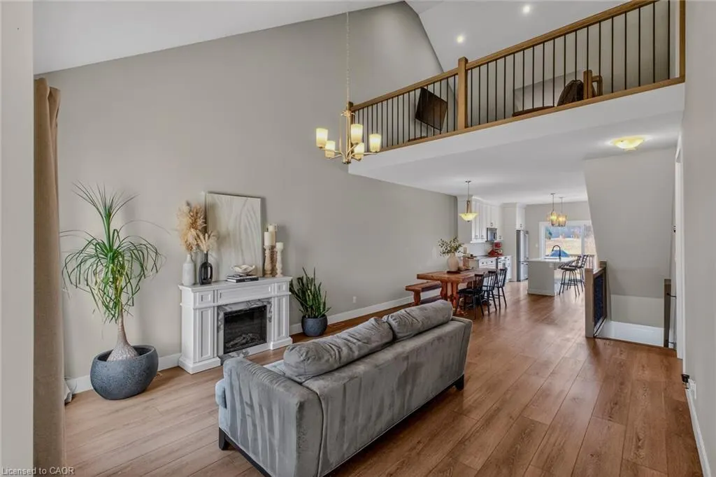 744 Nelson Street #5