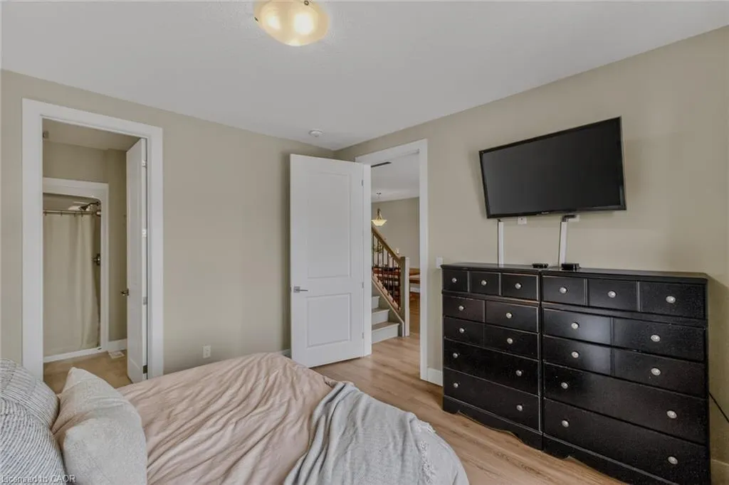 744 Nelson Street #5
