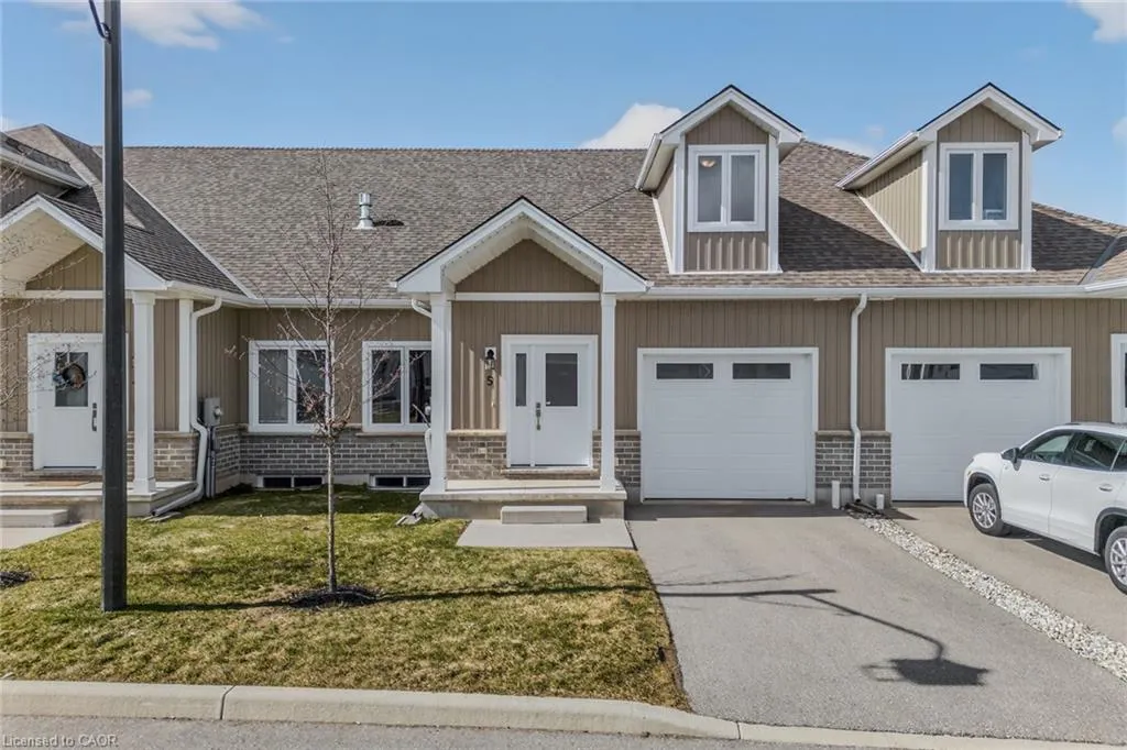 744 Nelson Street #5