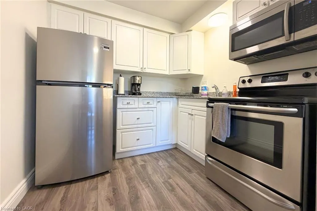 276 Eiwo Court #204