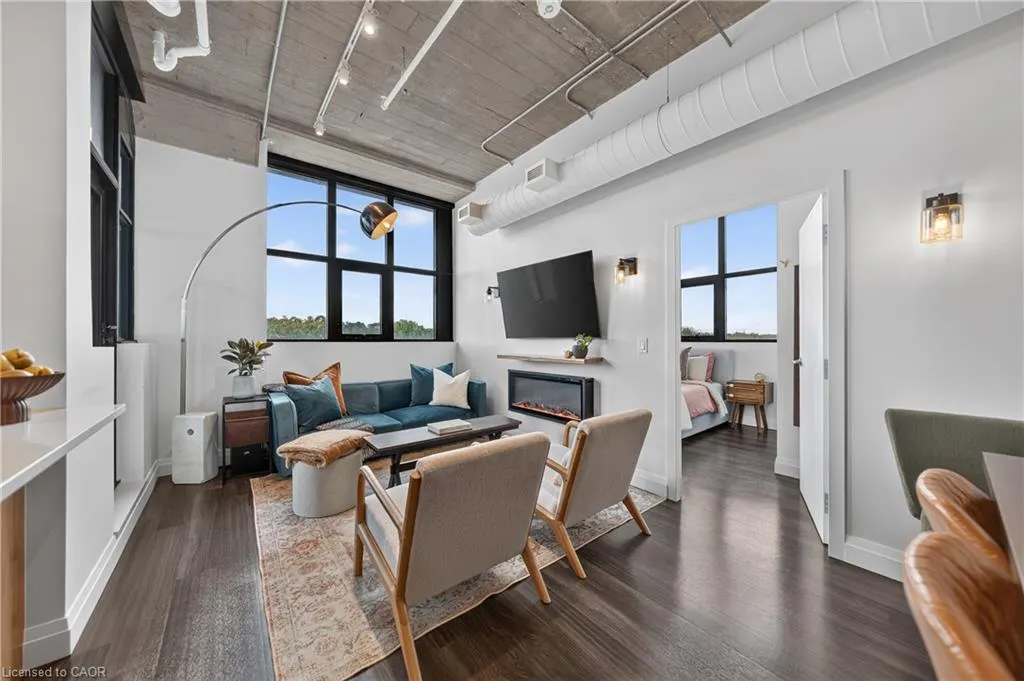 120 Huron Street #418