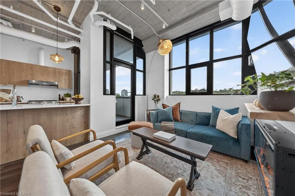 120 Huron Street #418