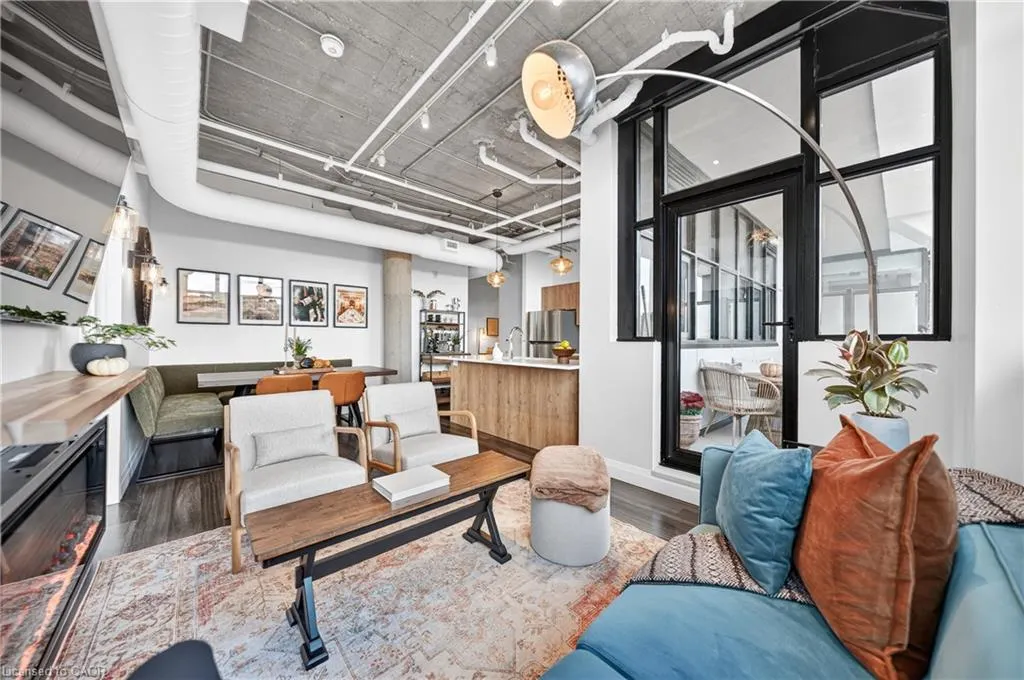 120 Huron Street #418
