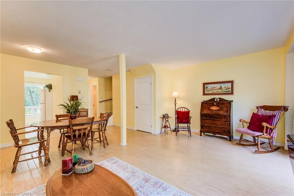 32 Mowat Boulevard #25