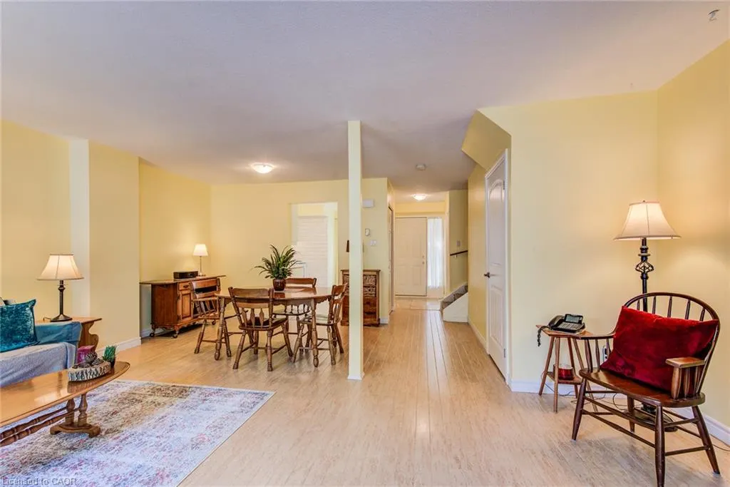 32 Mowat Boulevard #25