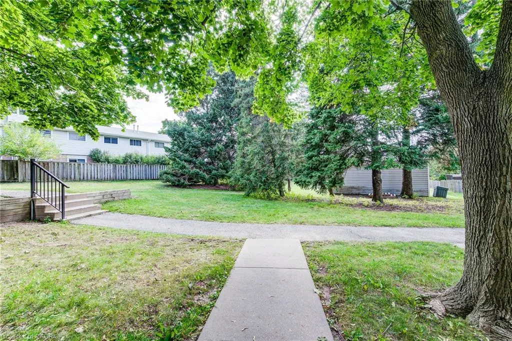 32 Mowat Boulevard #25