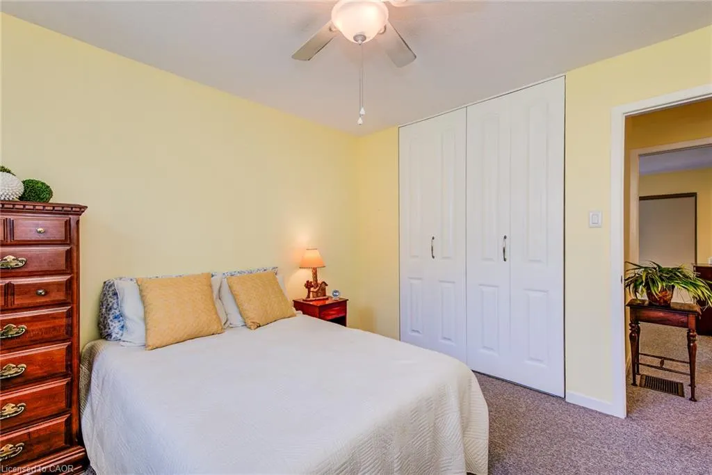 32 Mowat Boulevard #25