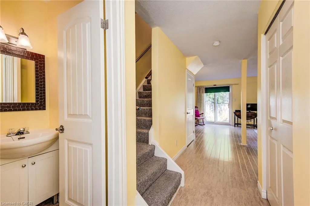 32 Mowat Boulevard #25