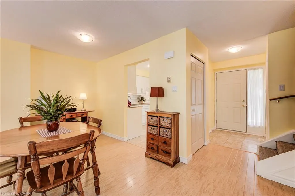 32 Mowat Boulevard #25