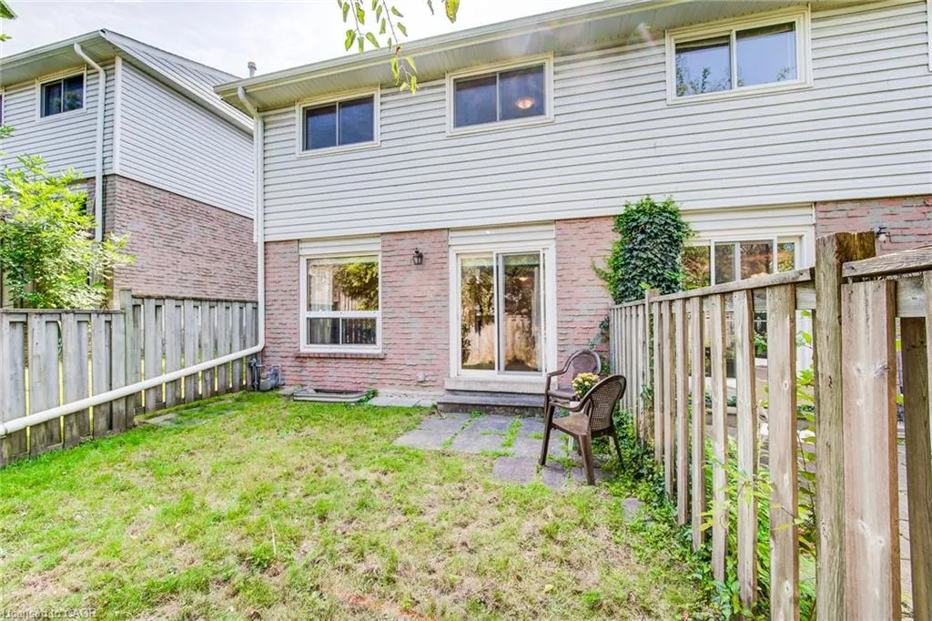 32 Mowat Boulevard #25