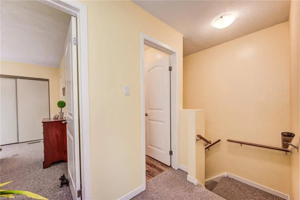 32 Mowat Boulevard #25