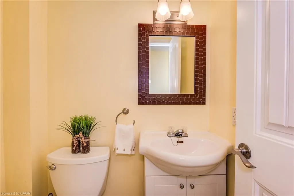 32 Mowat Boulevard #25