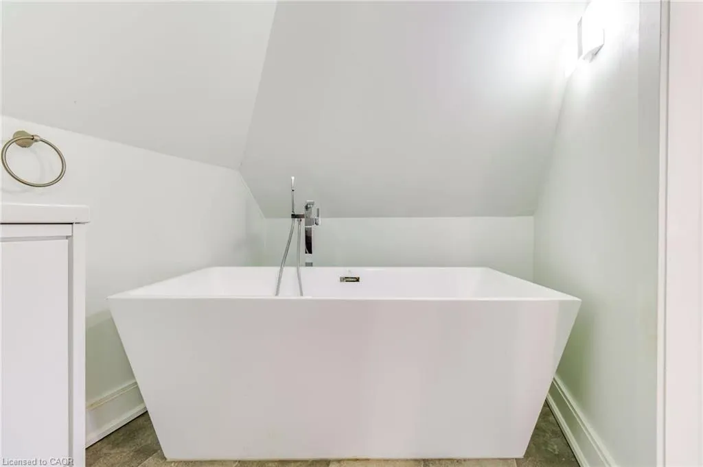 734 Cannon Street E #2