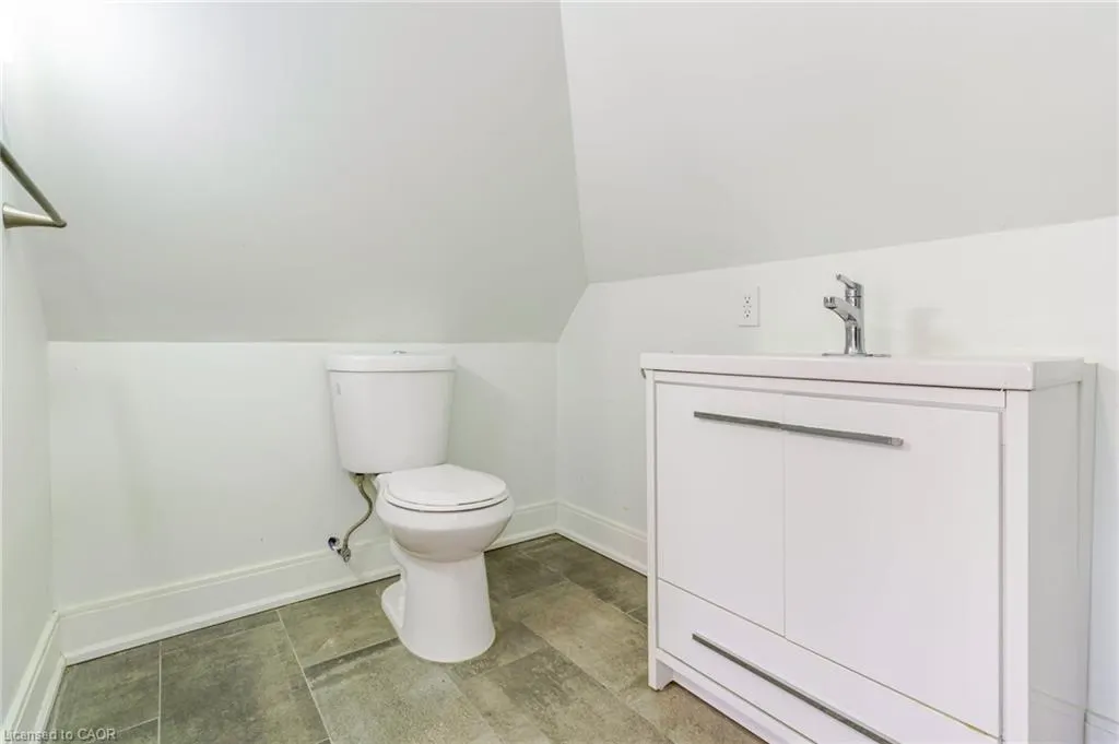 734 Cannon Street E #2