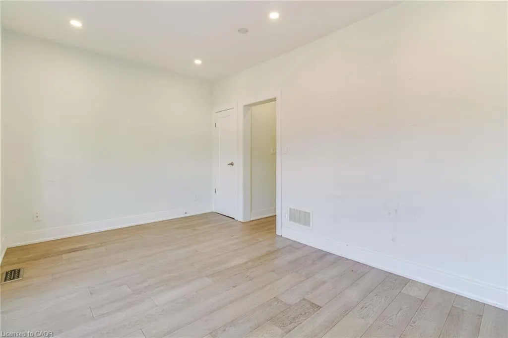 734 Cannon Street E #2