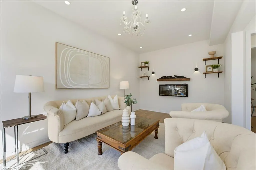 14 Rustic Oak Trail