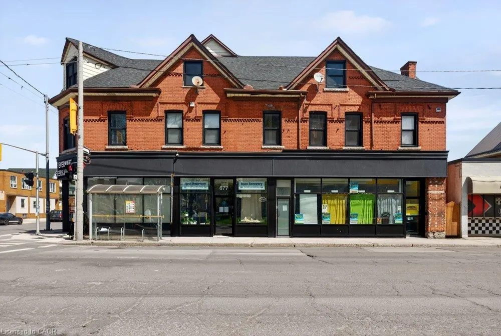 677 Barton Street E #Main