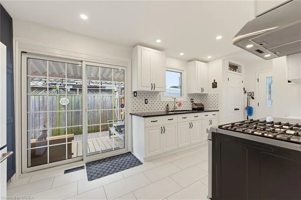 30 Maple Crescent