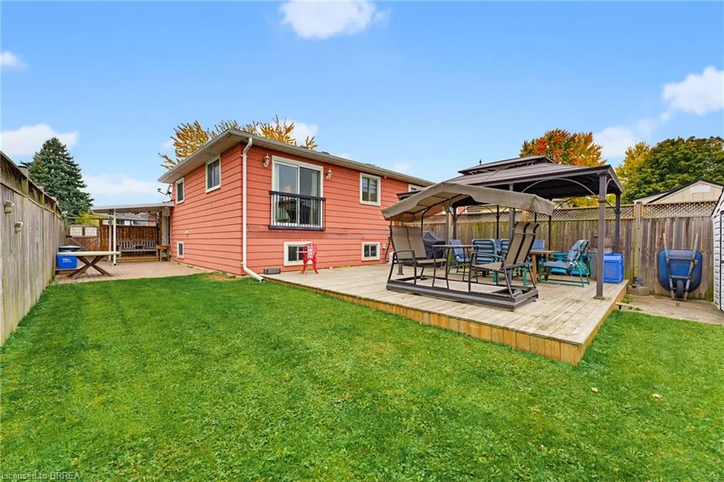 30 Maple Crescent