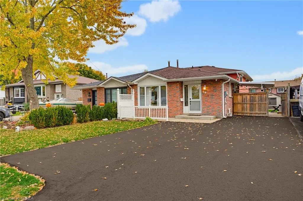 30 Maple Crescent